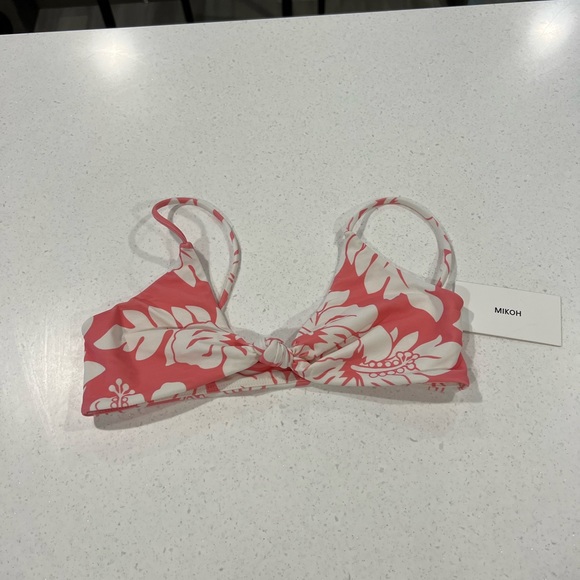 Mikoh Kaloko 2 Top in Tropical Bisous - Picture 2 of 6